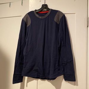 Lululemon men’s navy with houndstooth long sleeve